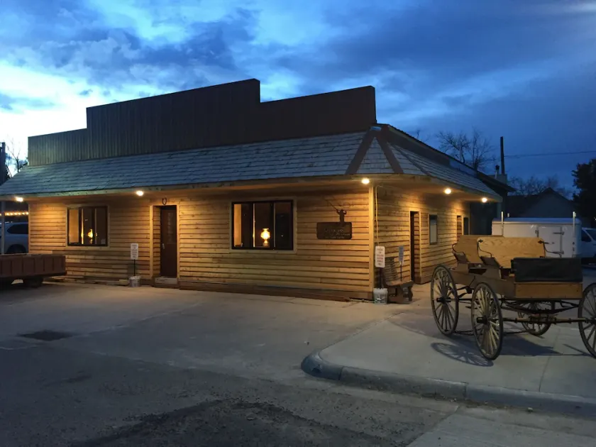 ADULTS 25 and older, Creekside Vacation Rental Suite 2,  Downtown, CITY APPROVE - Image 1