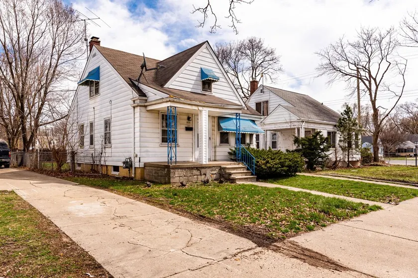 PERFECT FOR A LONG TIME STAY | 3 bdroom, sleeps 15 + dinning room - Image 1