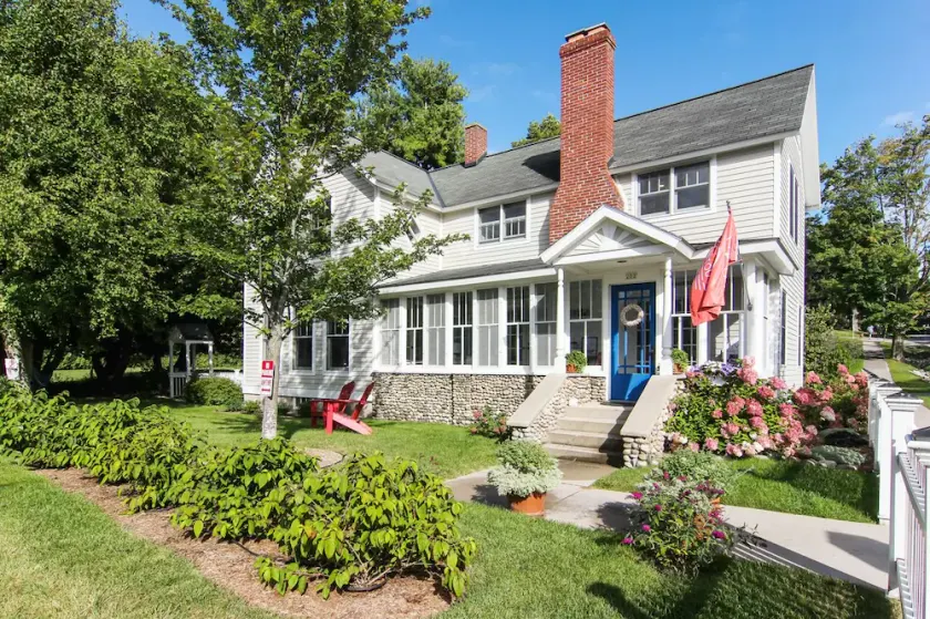 Heart of Leland Authentic Northern Michigan Cottage - Image 1