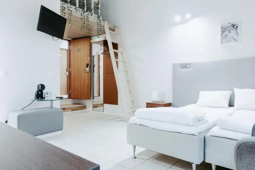 Cozy Suites - Image 1