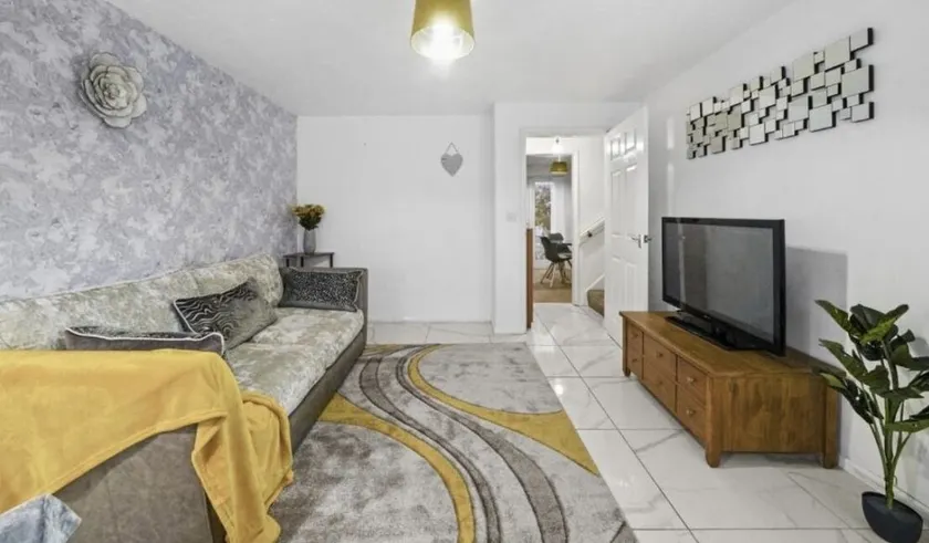 Tayberry Close Contractors & Leisure Apartment by Leecroft Stays - Image 1