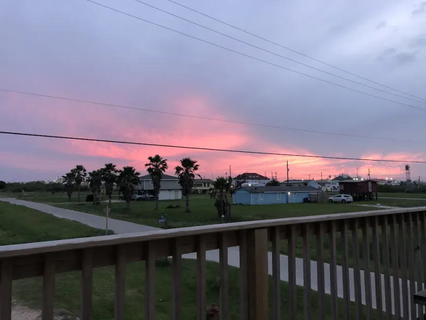Beautiful Family Friendly House within walking distance to beach - Image 1