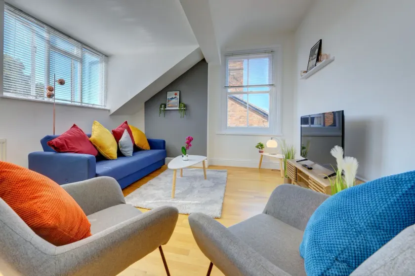 Brand new bright & spacious apartment with views over Leamington Spa - Image 1