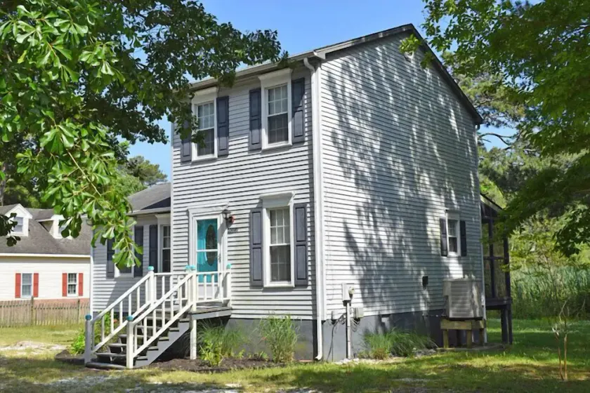 Vacation Diggs- 3BR | Screened Porch | Close to Park - Image 1