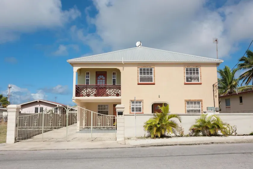 Trinity Breeze Apartments - Image 1
