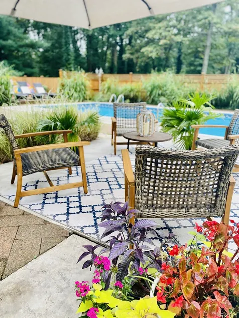 Rare find! Chic cottage, salt water heated pool May 15-Oct15. - Image 1