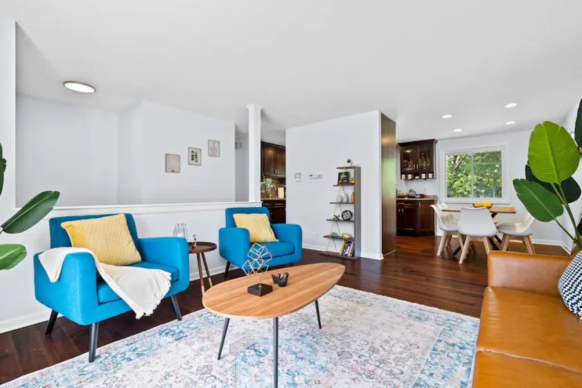 Near Chicago&O’Hare/King Bed/WiFi+Game room - Image 1