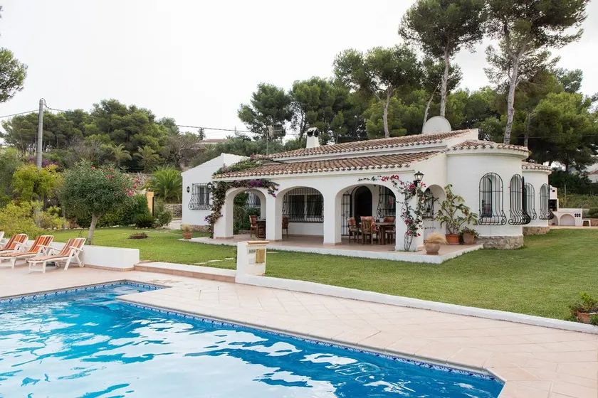 Villa 'La Paz' mit privatem Pool, Gemeinschaftsterrasse und WLAN - Image 1