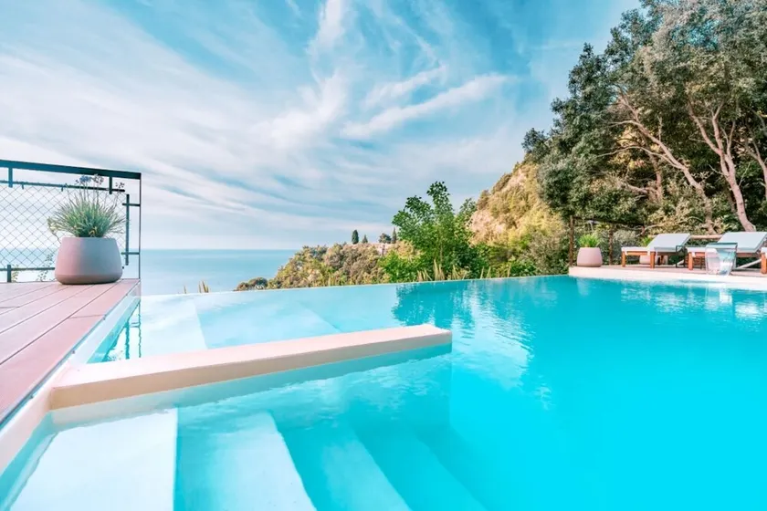 Familienorientierte weiträumige Villa mit Garten, Grill und privatem Pool | Hunde erlaubt - Image 1