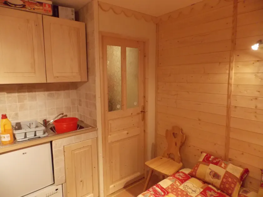 DELIGHTFUL APARTMENT 2 PIECE THE SLOPES - Image 1