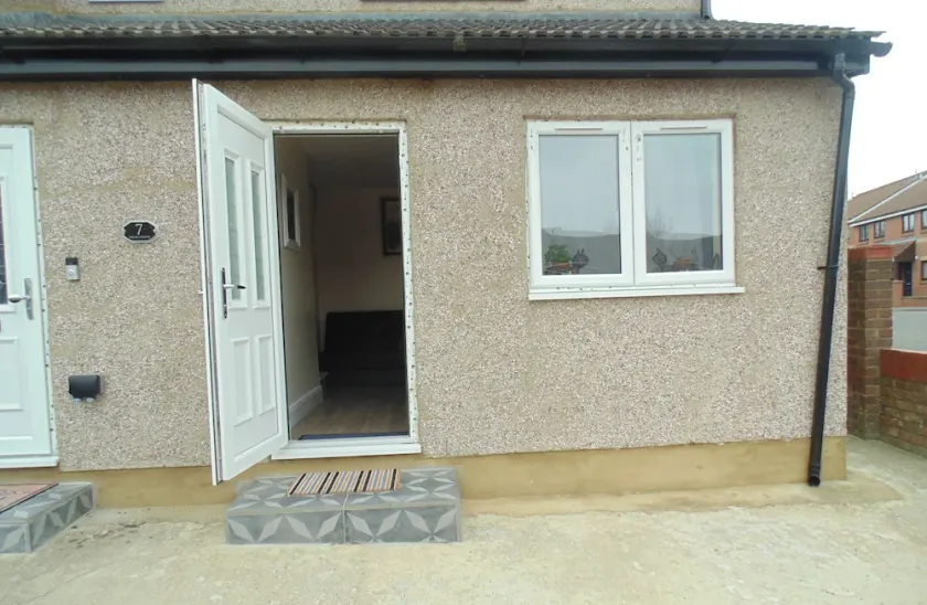 Modern brand new apartment - Image 1