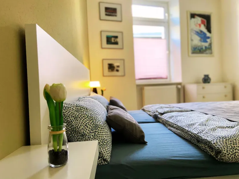Central, bright + cozy vacation apartment (64 sqm) on the ground floor of an old detached house - Image 1
