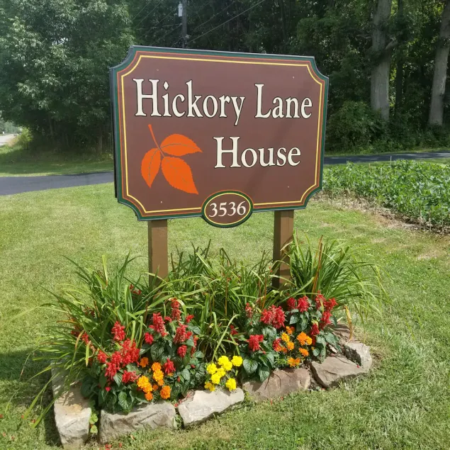 Quiet country setting with walking trails and large pond - Image 1