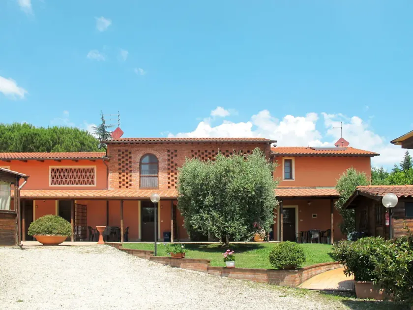 Accogliente appartamento per 7 persone con piscina, A/C, WIFI, TV e patio - Image 1