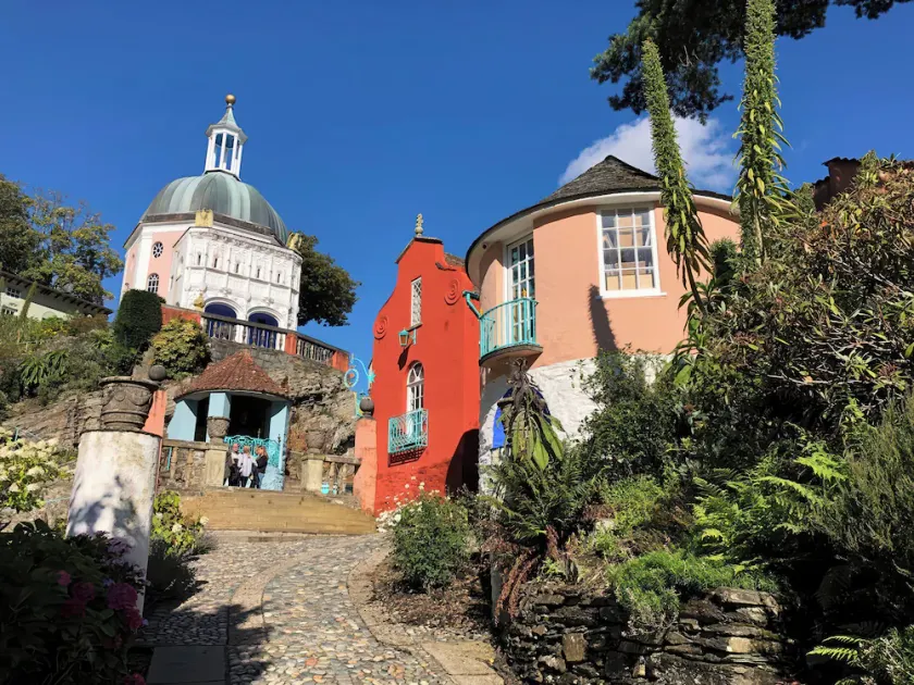 Finest Retreats - Tafarn Trip - Image 1