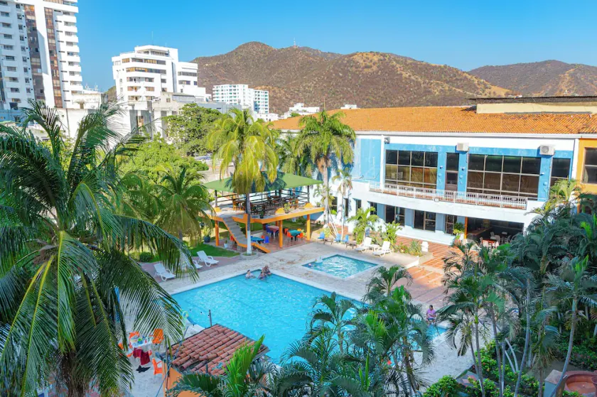 Hotel Palmarena Plaza Rodadero - Image 1