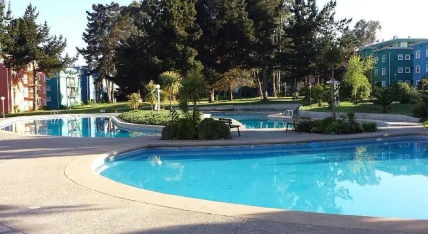Espacioso departamento con piscina - Image 1