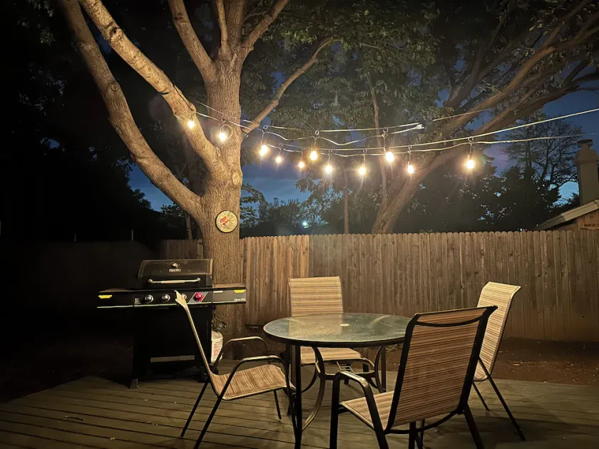 Family & Pet Friendly Smart Home, Garage Parking, Fenced Yard, Near Stadiums - Image 1