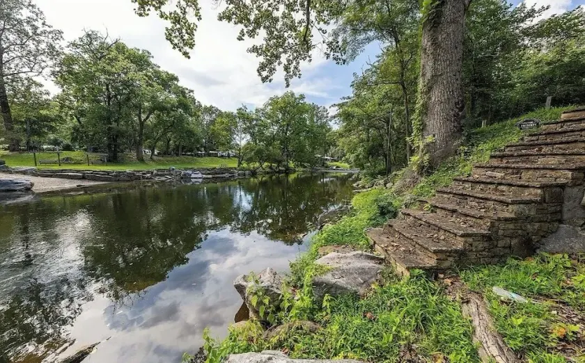 Riverfront | Dog Friendly•Hot Tub•½ Mile to GSMNP - Image 1