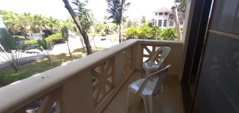 B&B Pavillion - Image 1