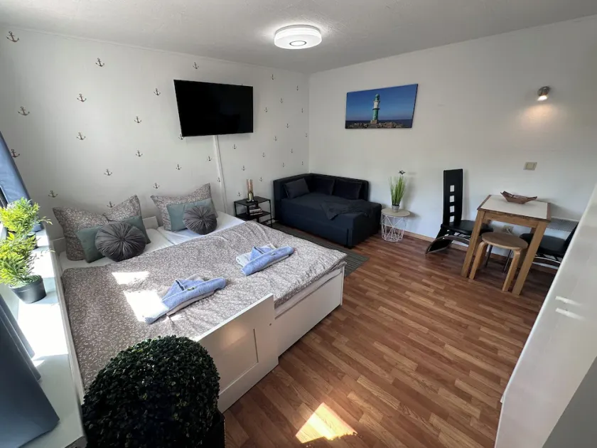 "Neptun" Monteur- & Ferien Apartment in Rostock - Image 1