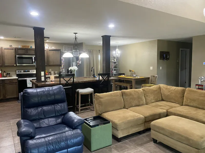 Bourbon Co. 9 - Come enjoy our 9 with your 9. - Image 1