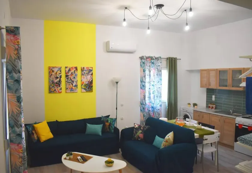Pyrgos Colourful Studio (wifi A/C parking) - Image 1