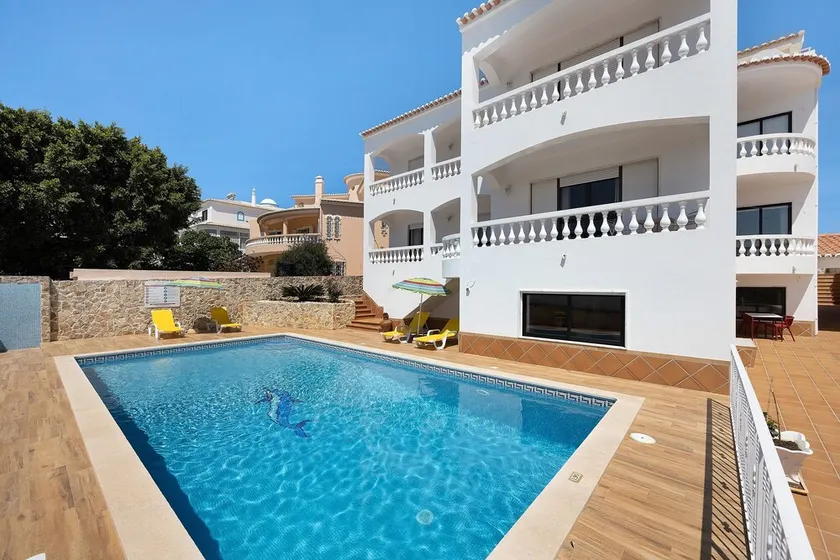 Appartamento 'Casa Atlântico nº4' vicino al mare con piscina condivisa e Wi-Fi - Image 1