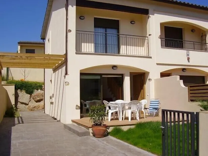 Vacation home in Costa Brava: private garden, community pool.   - Image 1