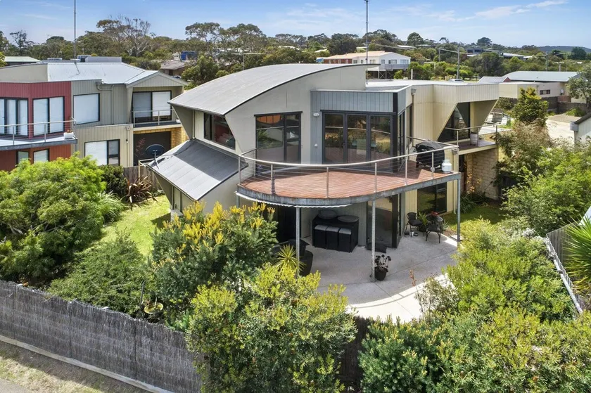 6 / 2A WALKER STREET - Anglesea, VIC - Image 1