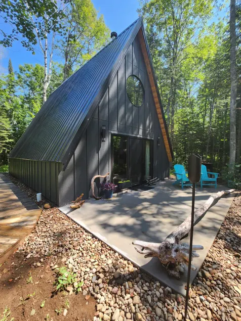 The Acorn of Little Sand Bay\nSecluded, Wooded, and Dog Friendly! - Image 1
