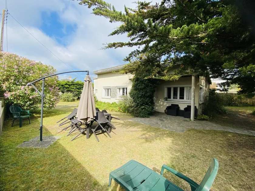 VILLA AGON COUTAINVILLE, independent, 200 meters from the sea, WIFI - Image 1