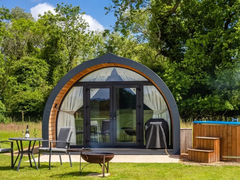 Damselfly - sleeps 2 guests  in 1 bedroom - Image 1