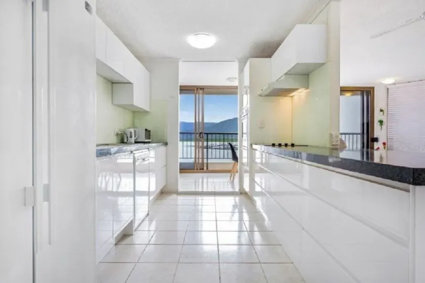 ❤️Bemærkende Ocean & Mountain View Apt i CBD❤️ - Image 1