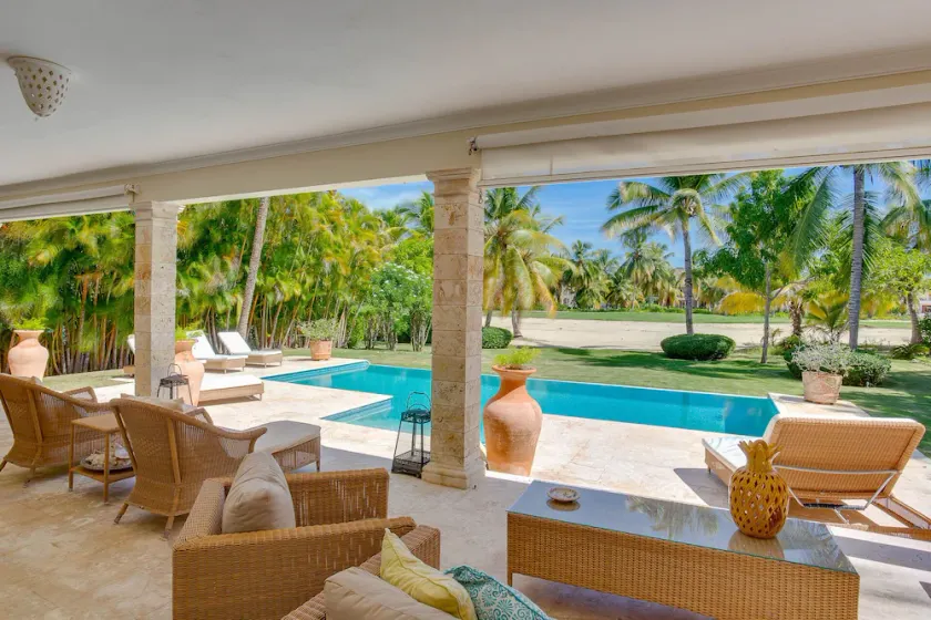 Modern Villa with wide golf views and near the beach - Image 1