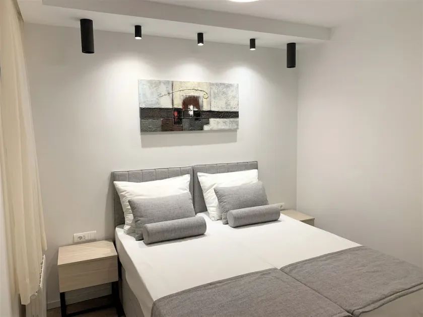 Standard Apartment mit 1 Schlafzimmer, Balkon und Pool - Image 1