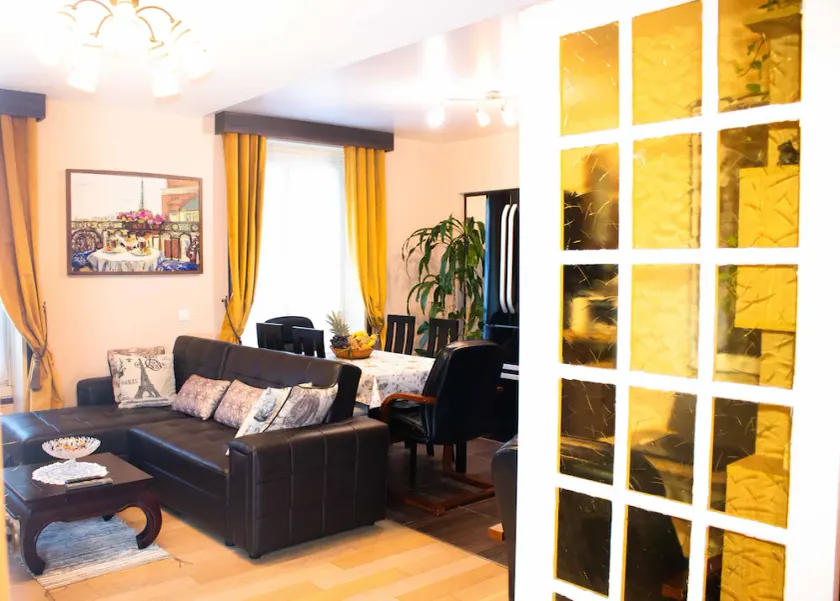 TOP Location, AC,Beautiful, Spacious,Security ,2BR,80M²,Le Marais Saint-Paul - Image 1
