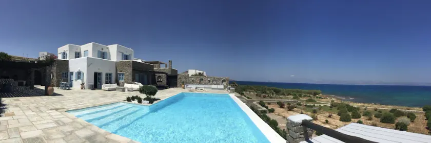 Villa-waterfront, infinity pool-splendid views-luxurious amenities - Image 1