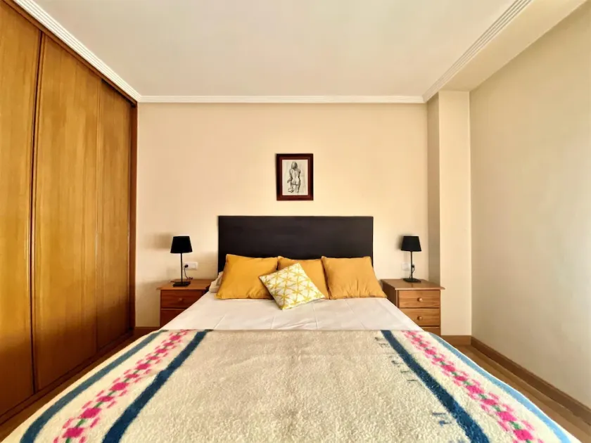 Housingleon - San Marcos con garaje - Image 1