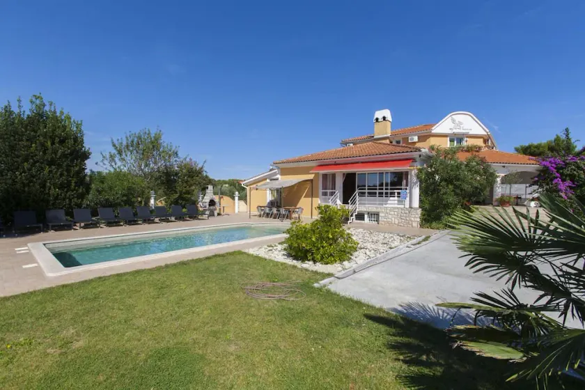 Villa VEDORNA - big wellness house near beach, pool, wellness room with jacuzzi & sauna, game room, table tennis, playground & bbq, Pomer, Istria - Image 1