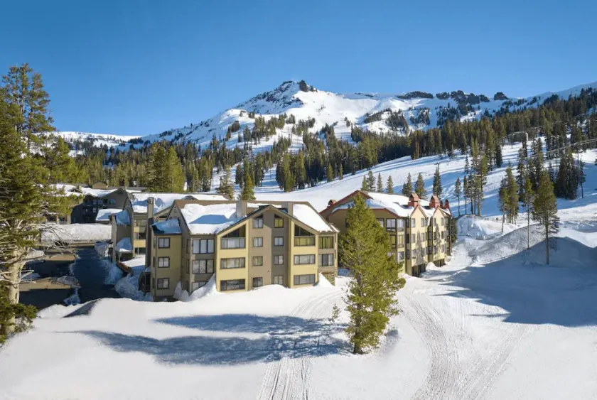 Meadows Region - 1BR Central to Lifts & Activities - Image 1