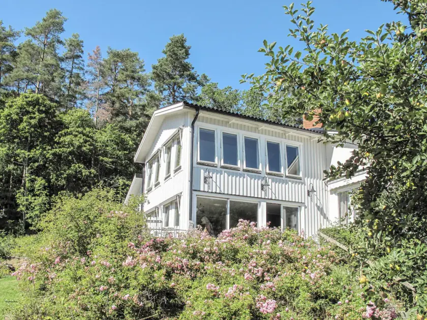 Holiday Home Stegeborg Sjöstugan by Interhome - Image 1