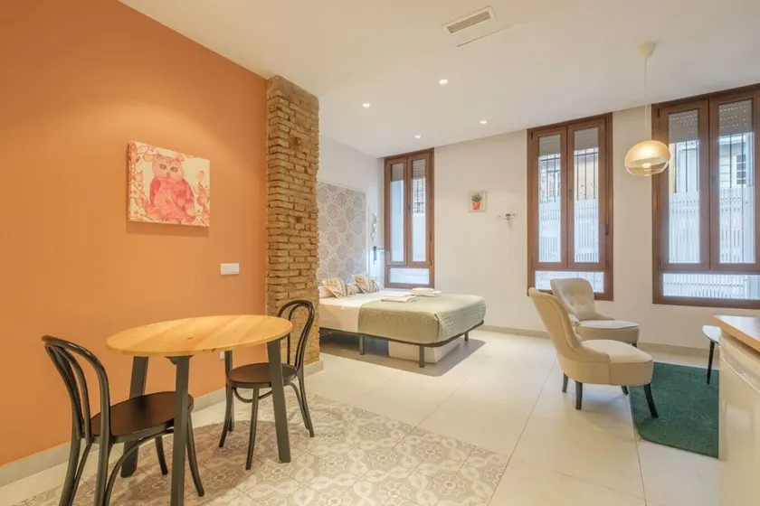 Gorgeous Apartment close to City Centre - Image 1