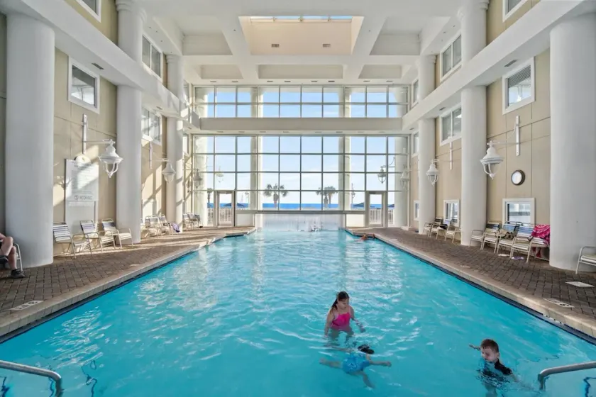 Majestic Sun Beach Resort by Panhandle Getaways - Image 1