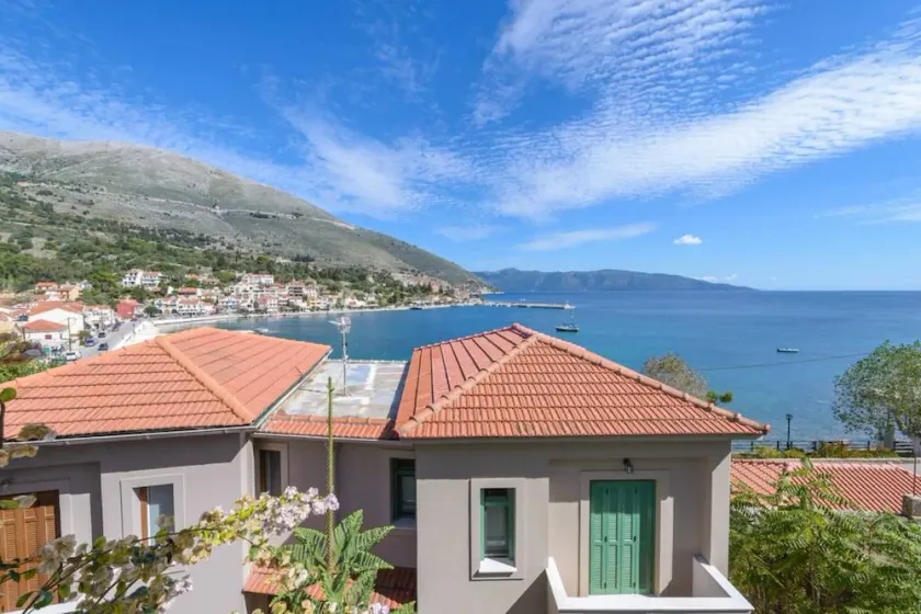 Agia Efimia seaside 2br apartment - Image 1