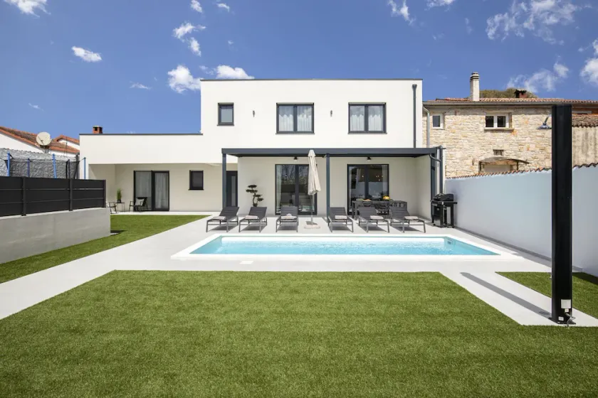 Villa Bohemian Rhapsody mit Pool - Image 1