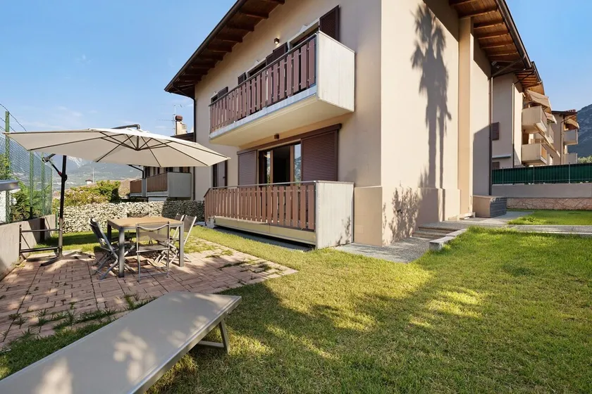 Villa 'Katzemburg 9999' con vista sul lago, giardino privato e Wi-Fi - Image 1