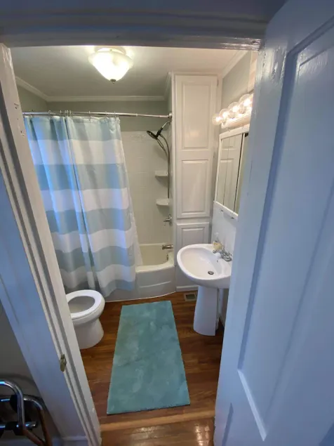 White House Lodge-Lower Studio - Image 1