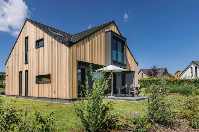 Luxurious Baltic Sea vacation home: close to the beach & enjoyment of nature in Hohwacht for 8 guests - Image 1