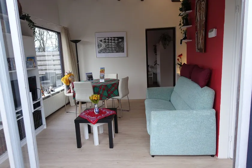 Charming vacation home with a spacious terrace, close to the beach and attractions   - Image 1